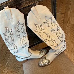 White Rhinestone Embellished Cowboy Boots